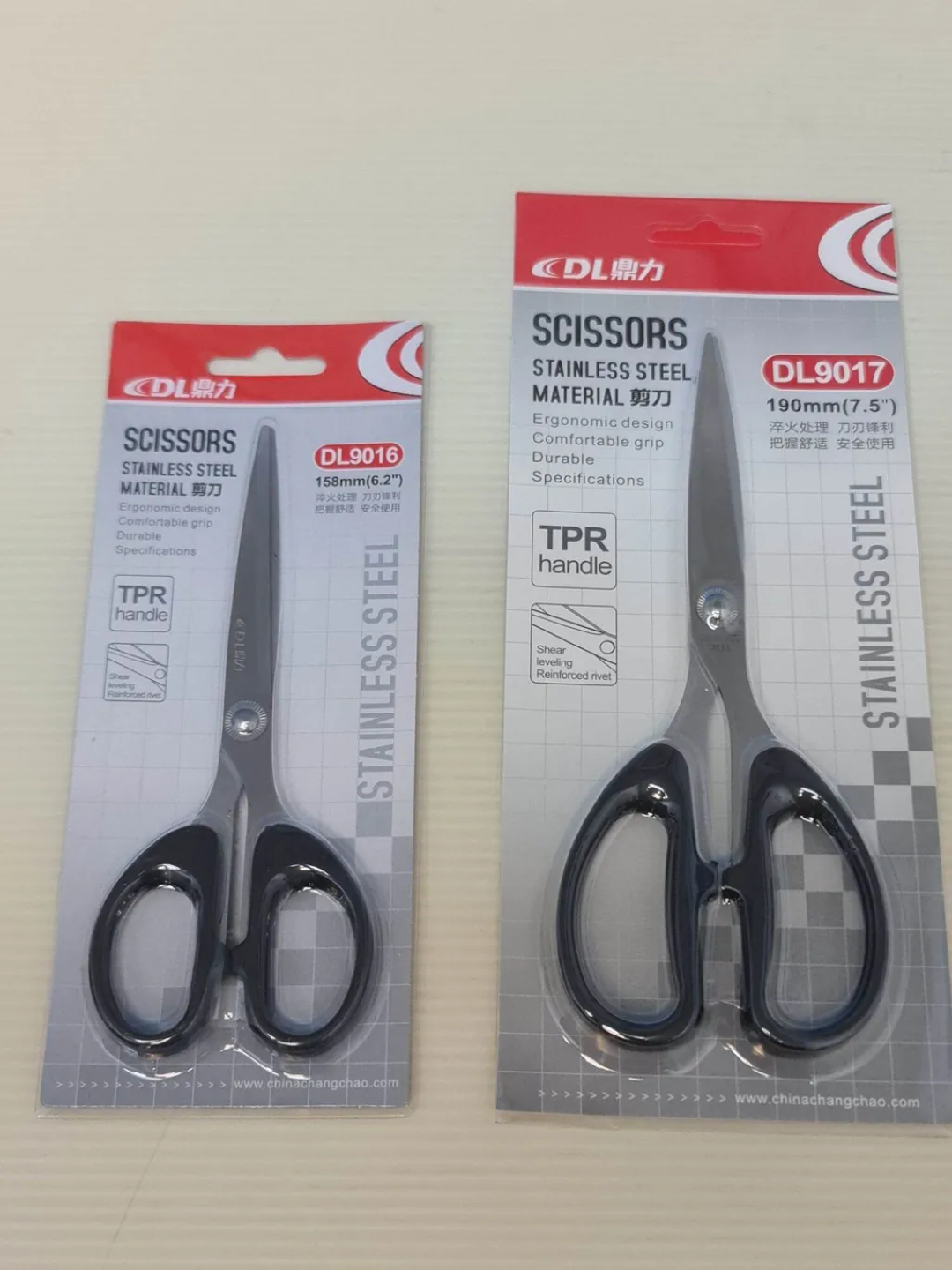 SCISSORS 6   S002